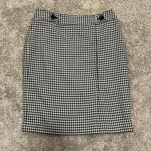 ANN TAYLOR Petites Herringbone Black Cream Pencil Skirt 8P Petite Career Lined